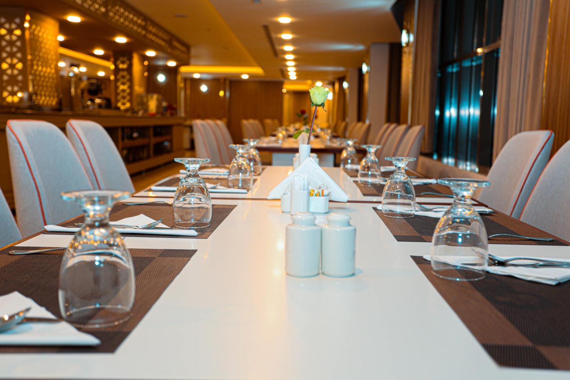 Tulip Plaza By Lpc Hotels & Resorts Hafar Al-Batin Bagian luar foto