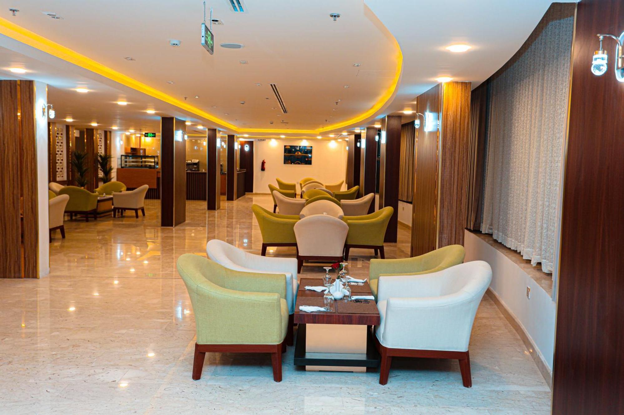 Tulip Plaza By Lpc Hotels & Resorts Hafar Al-Batin Bagian luar foto